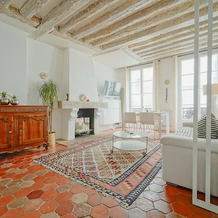2 Bedroom With The Location Of In 2nd Arr Parigi