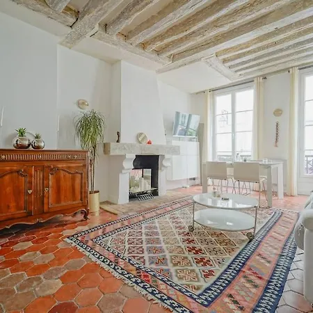 2 Bedroom With The Location Of In 2nd Arr Appartamento